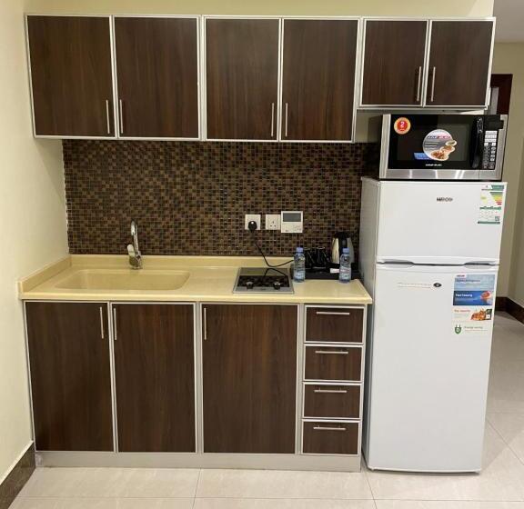 בית מלון כפרי شقة فاخرة بالخبر  حي الحمراء