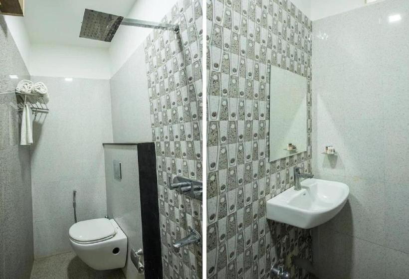 فندق Anroute Stay  Near Mahakal Temple