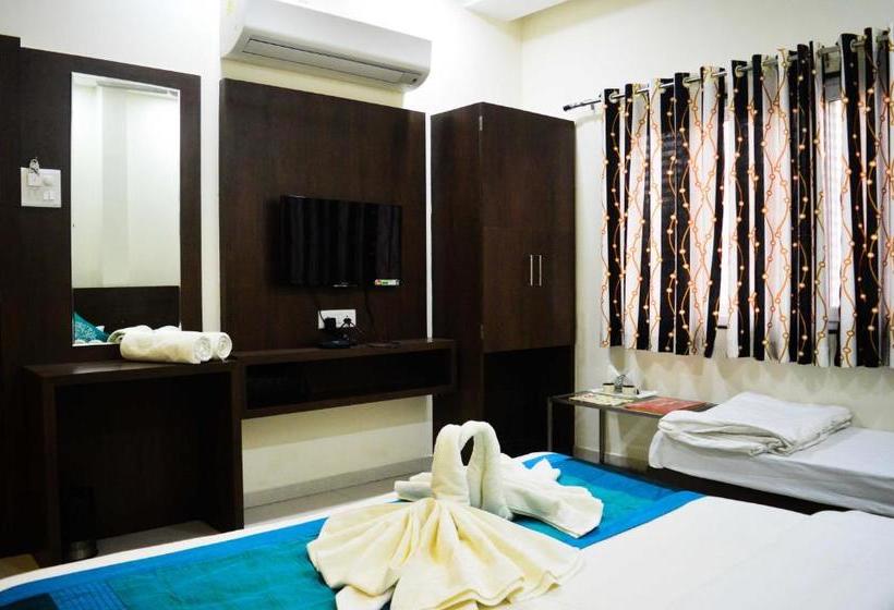 فندق Anroute Stay  Near Mahakal Temple