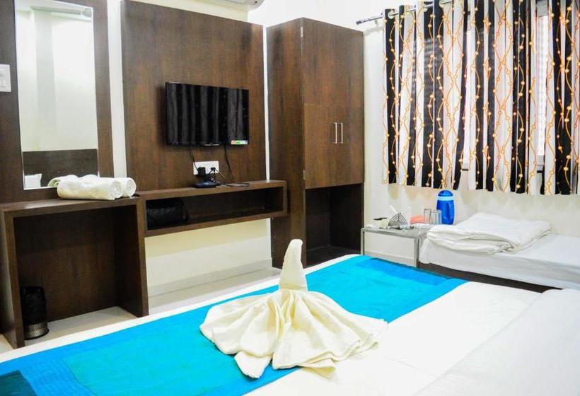 فندق Anroute Stay  Near Mahakal Temple