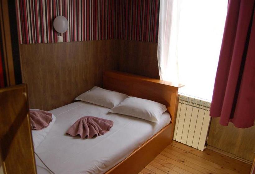 ホテル Bacho Kiro