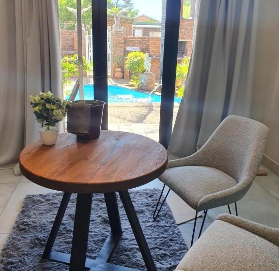 酒店 Barons Galley & Lodge