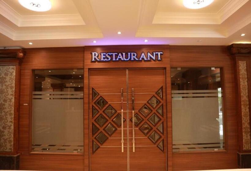 酒店 Builda Park Inn