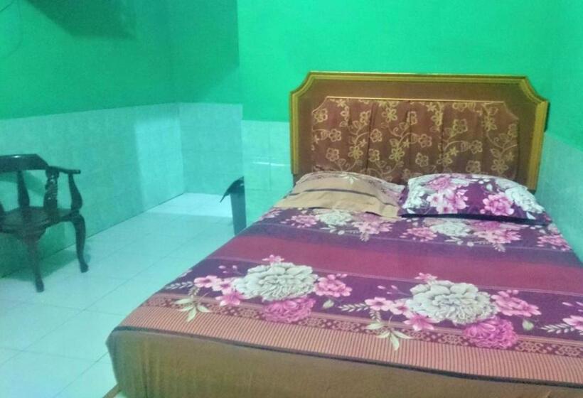 בית מלון כפרי Bukit Panembahan