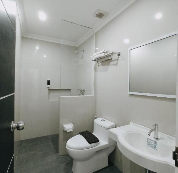 בית מלון כפרי Charaka Residence Dieng