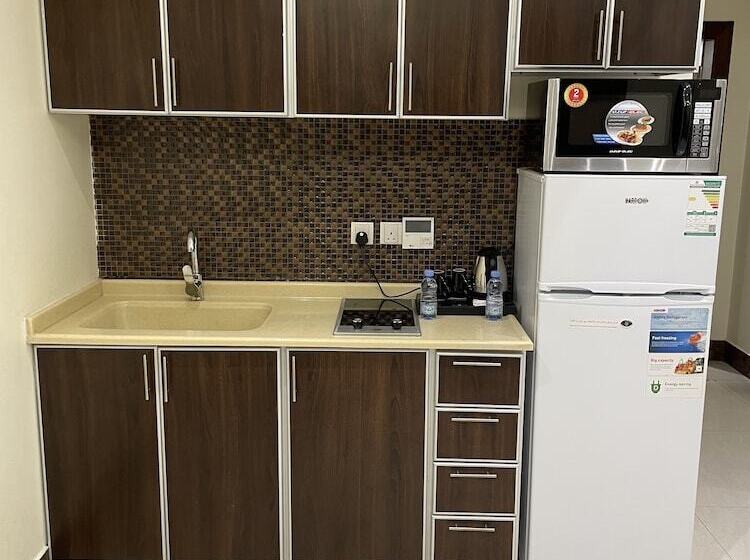 בית מלון כפרי شقة فاخرة بالخبر  حي الحمراء