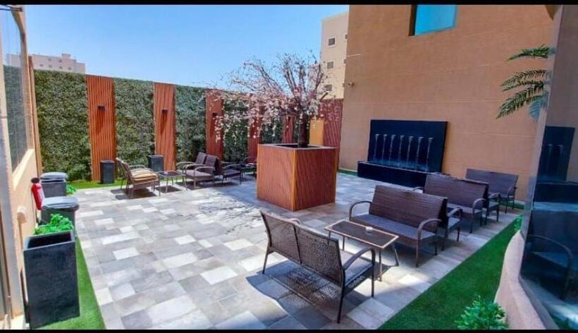 בית מלון כפרי شقة فاخرة بالخبر  حي الحمراء