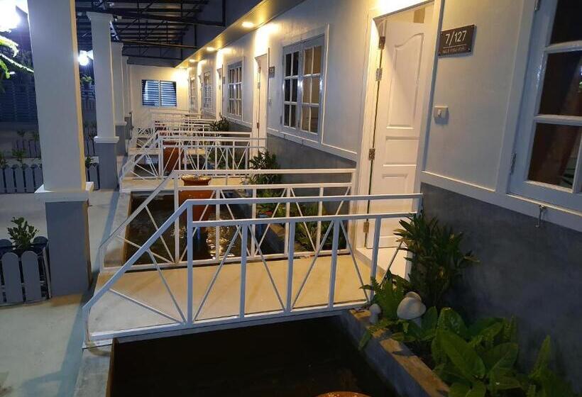 Hotel Fancy Carp Resort Hua Hin