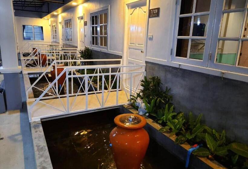 Hotel Fancy Carp Resort Hua Hin