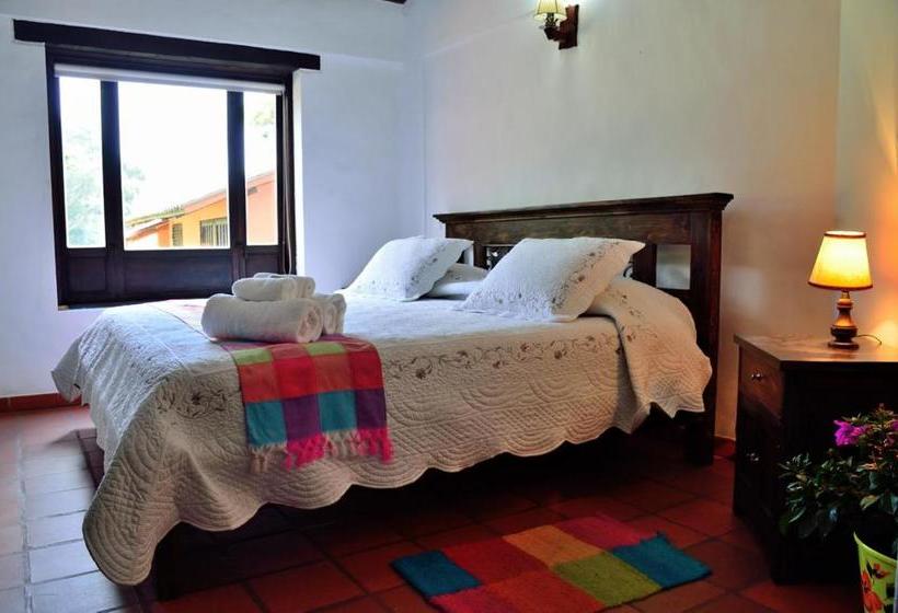 בית מלון כפרי La Posada De Los Arcángeles