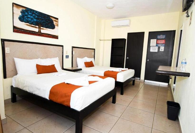 فندق Los Faroles