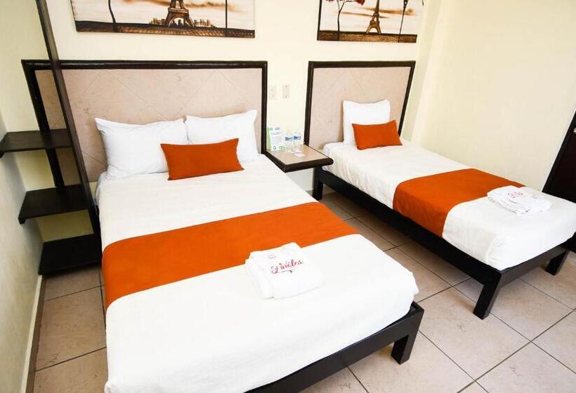 فندق Los Faroles