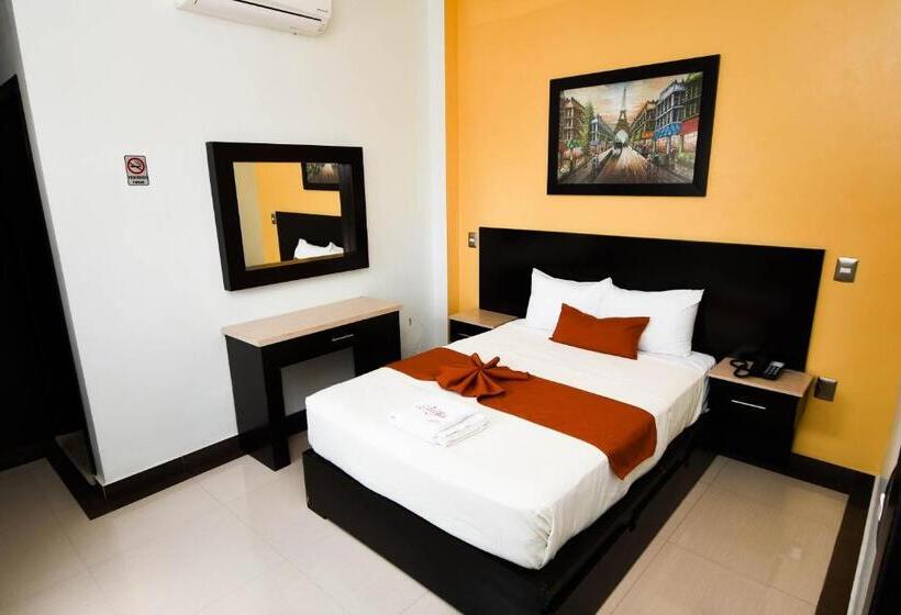 فندق Los Faroles