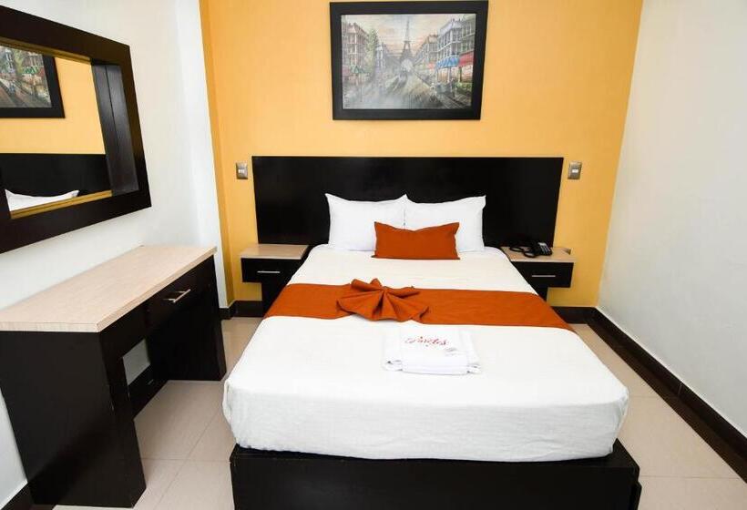 فندق Los Faroles