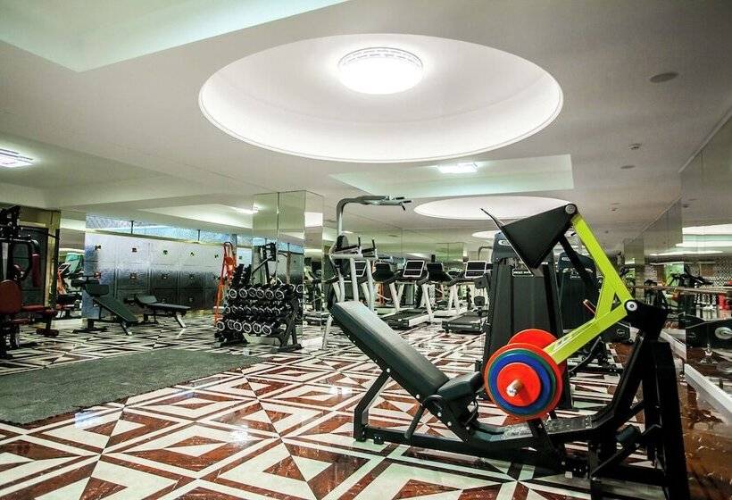 هتل Mariana Trench