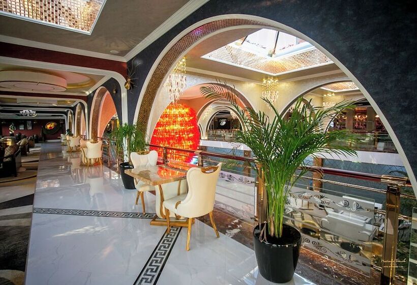 هتل Mariana Trench