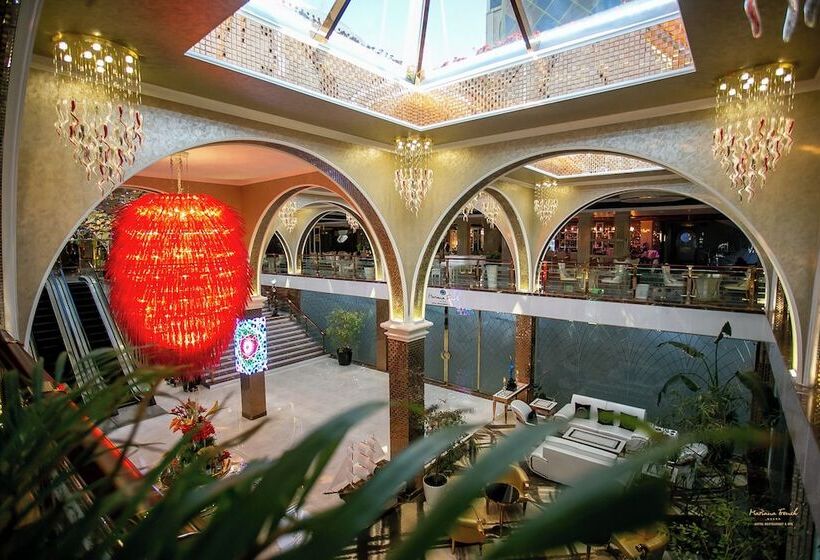 هتل Mariana Trench