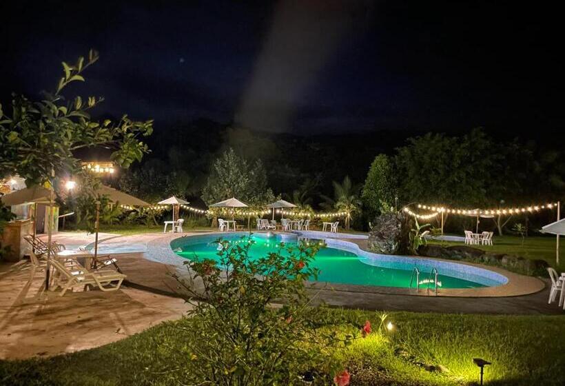 هتل Mercedes Lodge