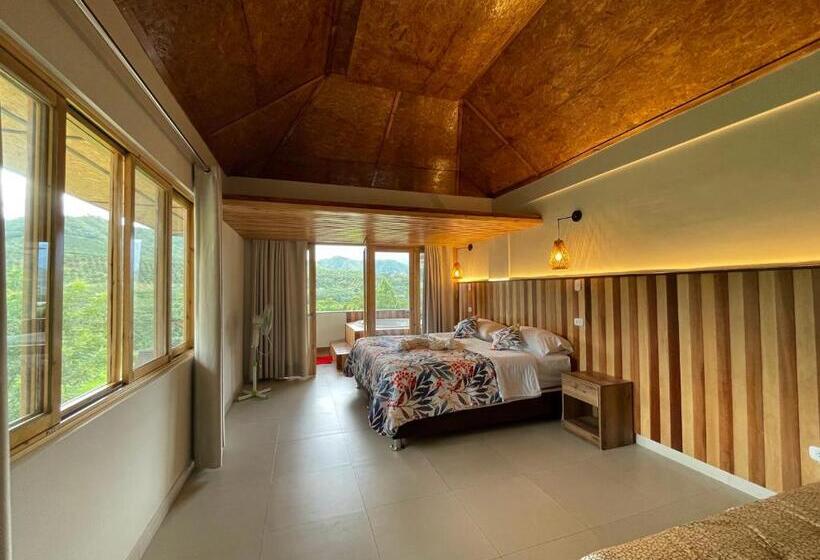 هتل Mercedes Lodge