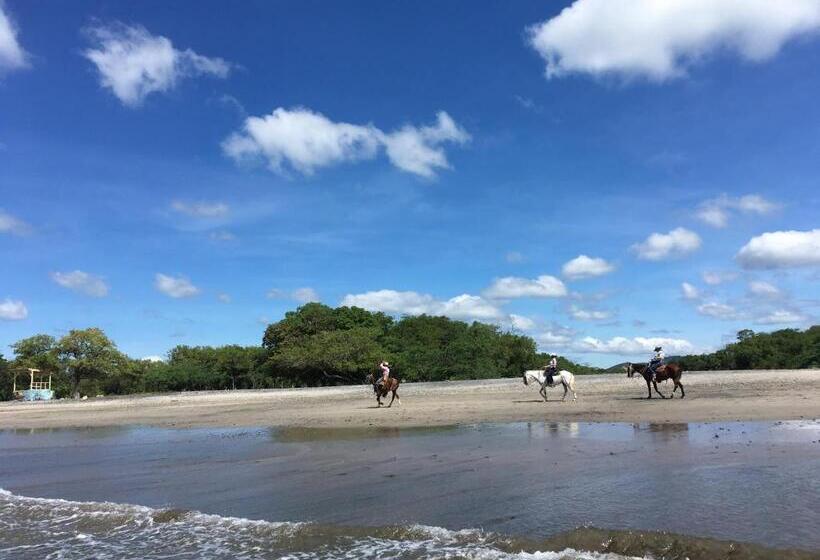 فندق Monoloko Lodge Popoyo