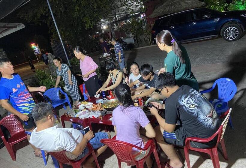 هتل Nhà Nghỉ Cát Đằng Hồ Tràm
