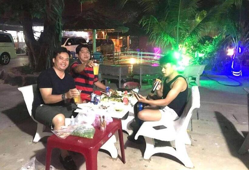 هتل Nhà Nghỉ Cát Đằng Hồ Tràm