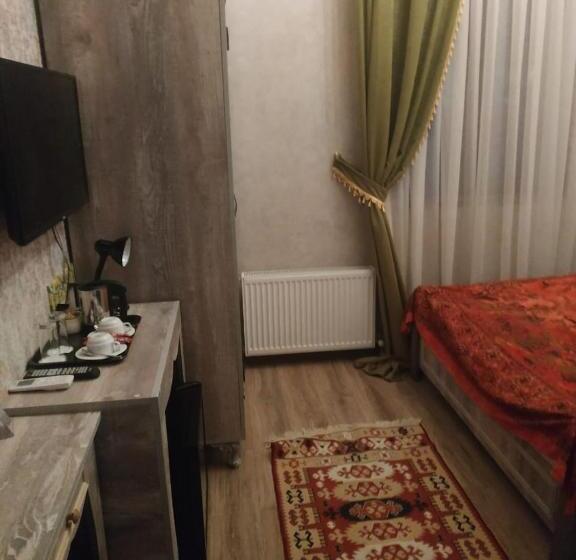 هتل Old Town Sheki