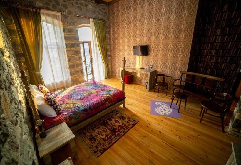 هتل Old Town Sheki