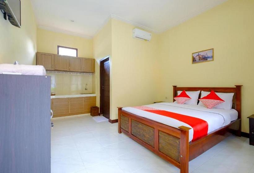 בית מלון כפרי Oyo 2864 Mangsit Garden Homestay