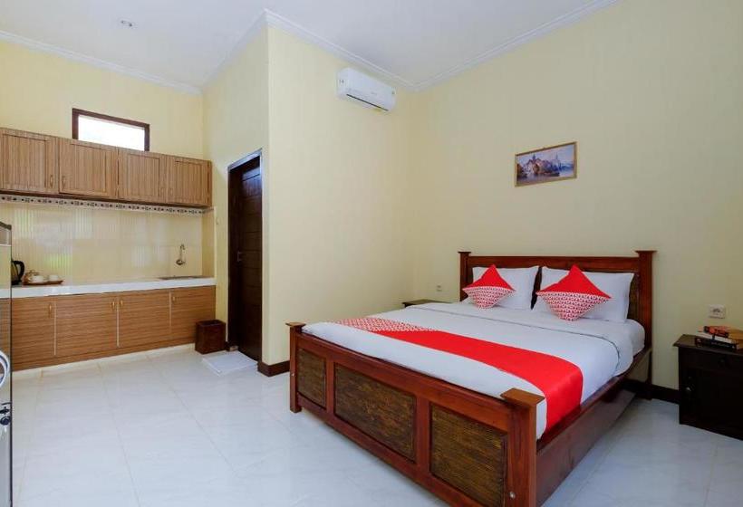 בית מלון כפרי Oyo 2864 Mangsit Garden Homestay