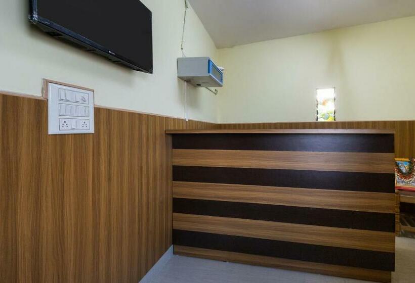 فندق Oyo 67991 Kalpataru Lodge