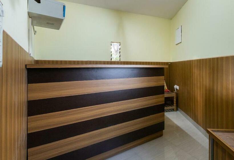 فندق Oyo 67991 Kalpataru Lodge