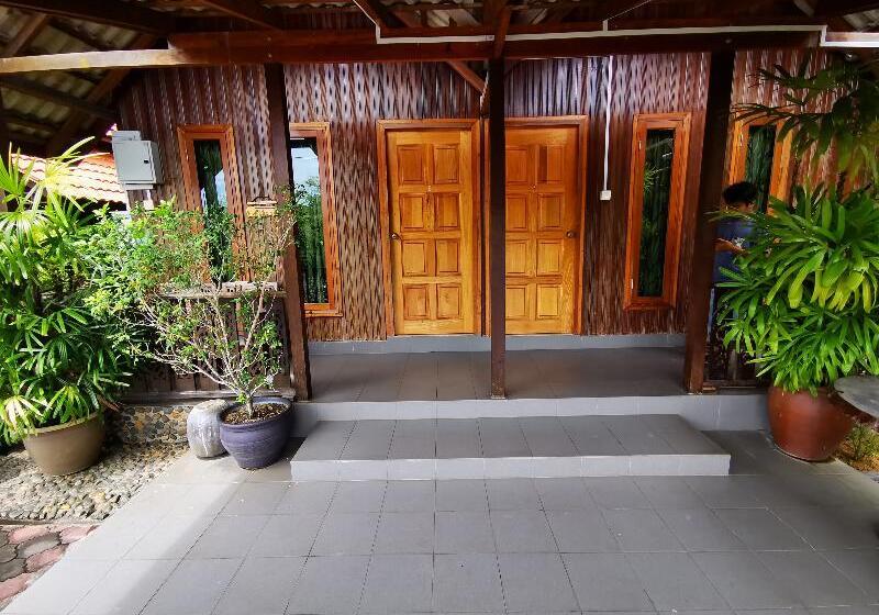 فندق Oyo 90038 Dalyla Inn Chalet