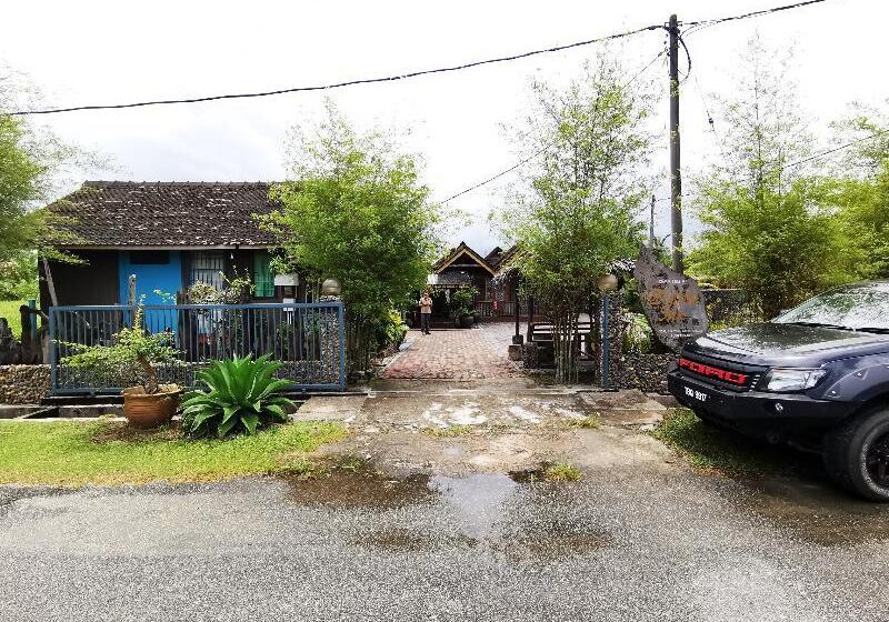 فندق Oyo 90038 Dalyla Inn Chalet