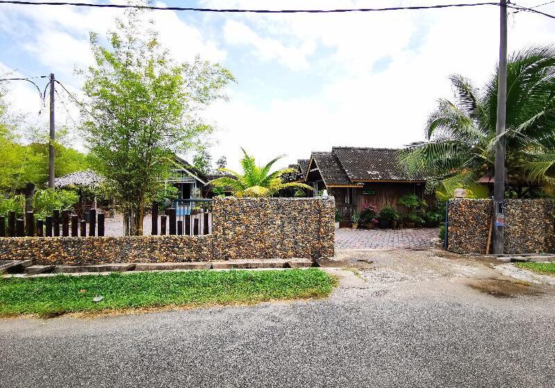 فندق Oyo 90038 Dalyla Inn Chalet