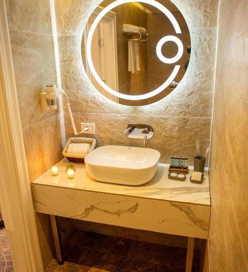 Parkway Inn Hotel & Spa