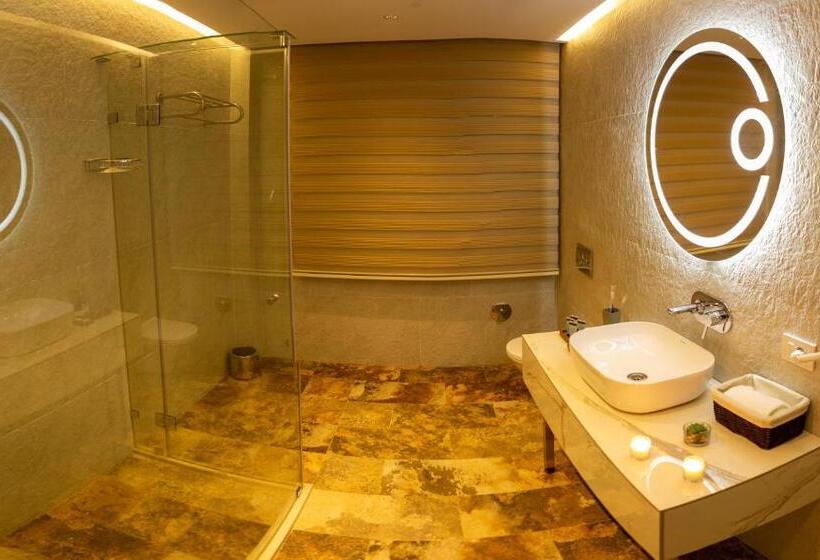 Parkway Inn Hotel & Spa