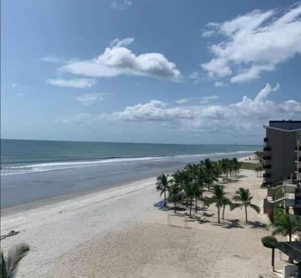 ホテル Playa Caracol Residences