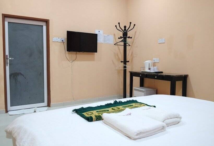 호텔 Puteri Miqaila