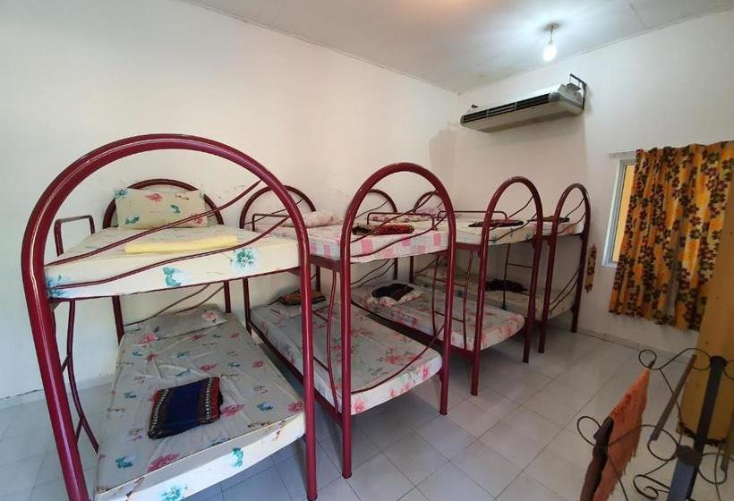 호텔 Spot On 89906 Kendong Village Resort