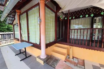هتل Spot On 89906 Kendong Village Resort