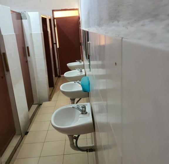 호텔 Spot On 89906 Kendong Village Resort