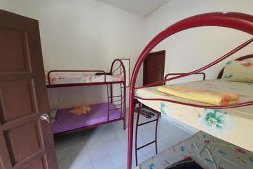 هتل Spot On 89906 Kendong Village Resort
