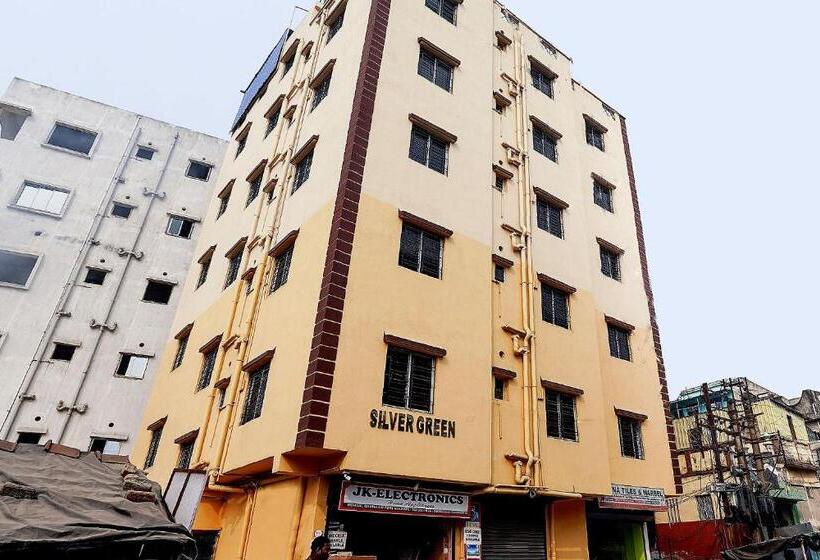 هتل Spot On Silver Green