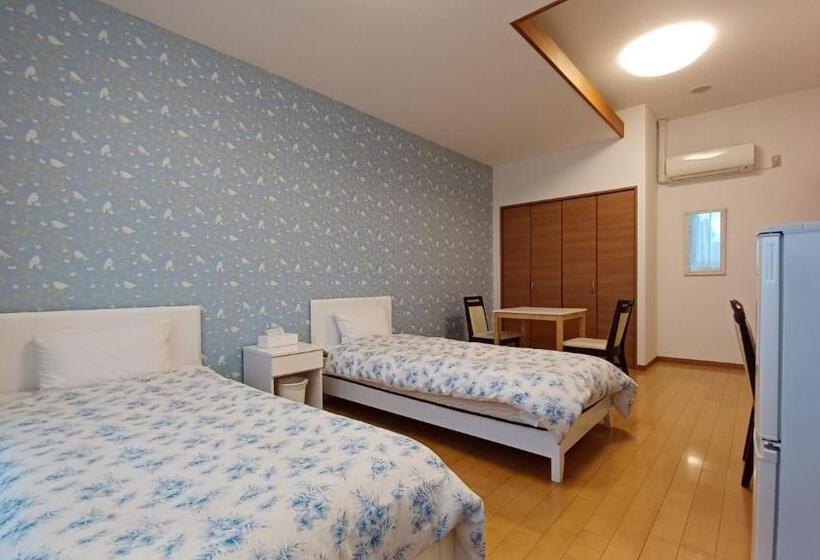 בית מלון כפרי Swan Lake Nagara