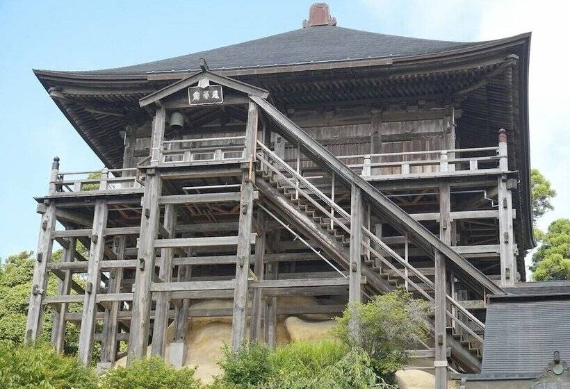 בית מלון כפרי Swan Lake Nagara