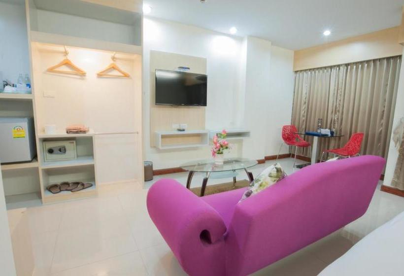 ホテル Taragrand Donmuang Airport