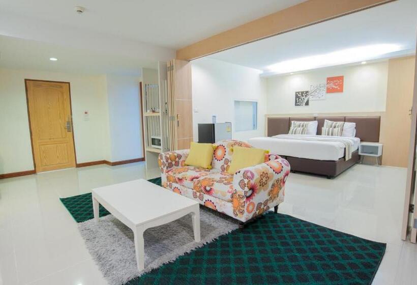 ホテル Taragrand Donmuang Airport