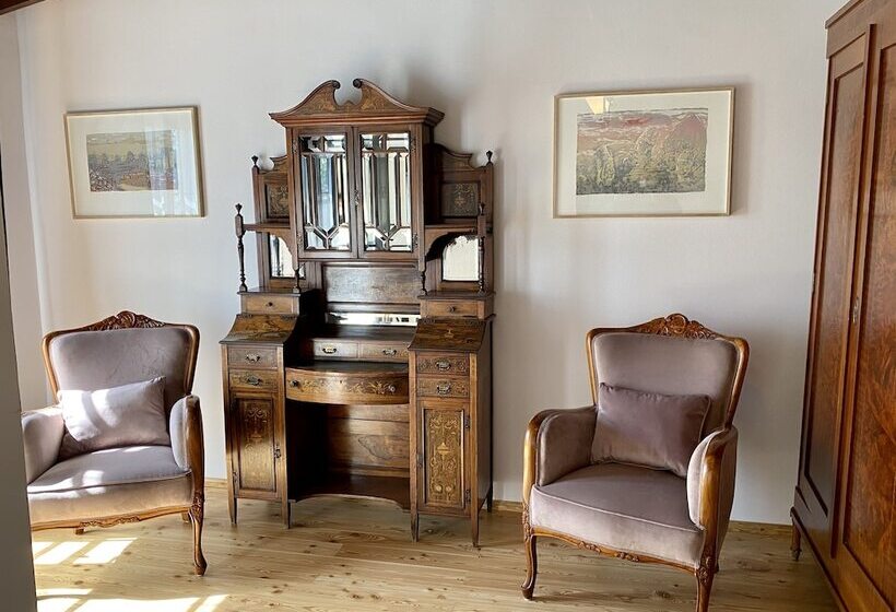 فندق The Lake House