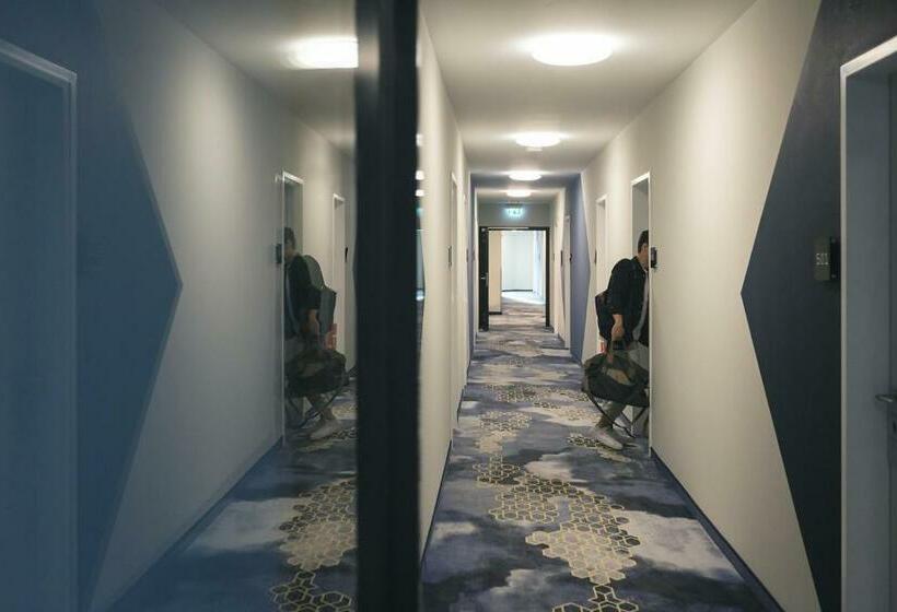 Hotelli Holiday Inn   The Niu, Kettle Stuttgart Vaihingen, An Ihg